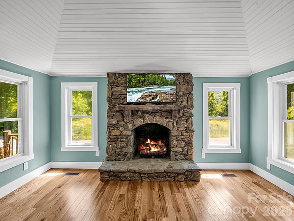 4th image of 216 Aiken Rd