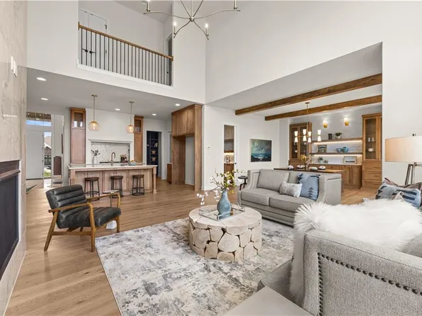 12502 W 170th Ter, Overland Park, KS 66221