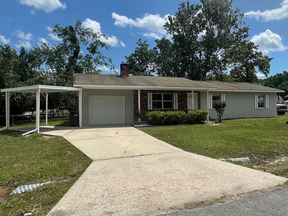 1st image of 521 NE 56th Ct