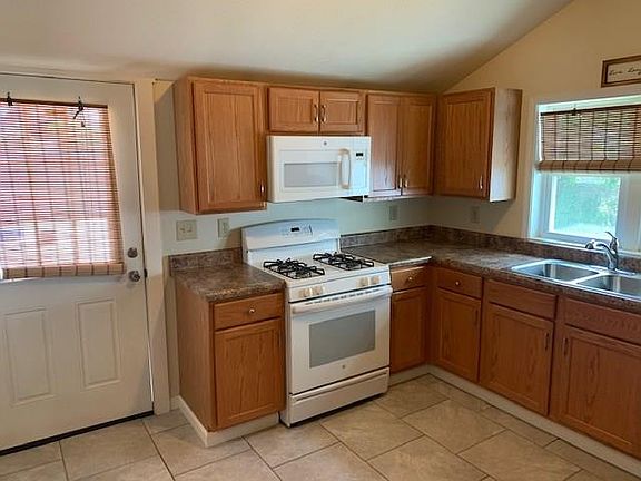4th image of 2705 Elmwood Ave