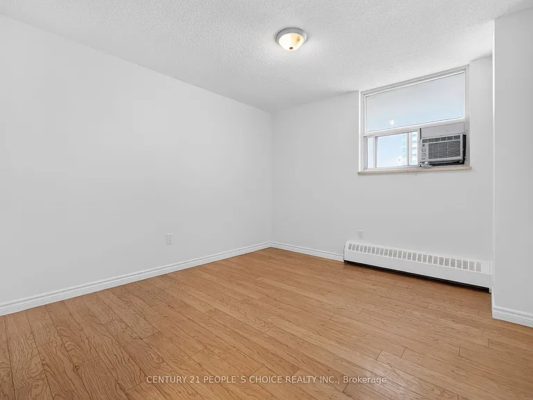 390 Dixon Rd #702 — Photo 21