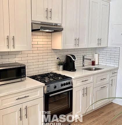 4th image of 529 E 81st St #5L