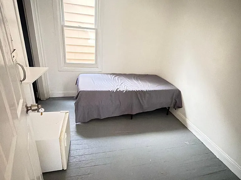 3907 Newark Ave #2 — Photo 7