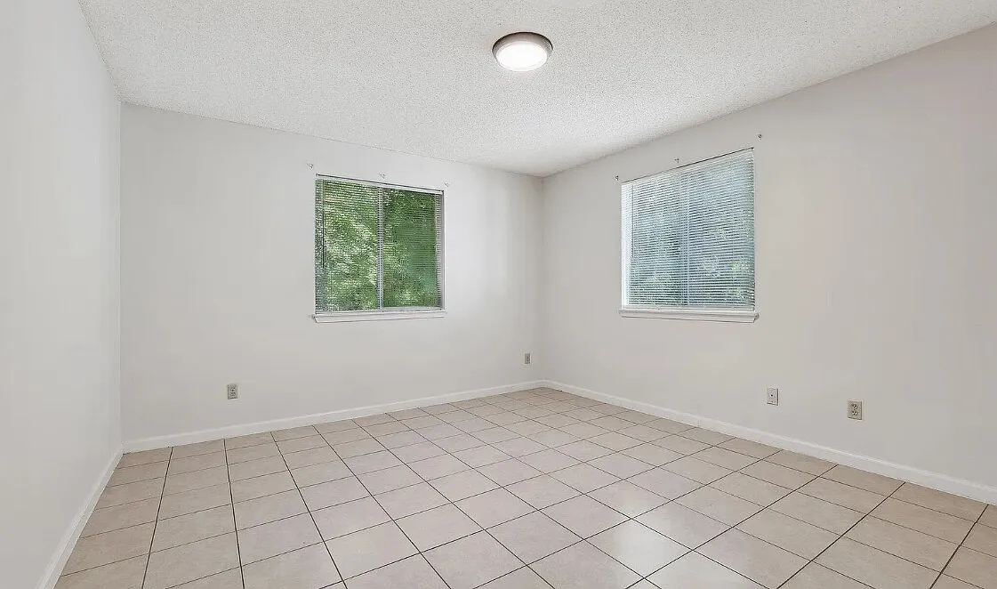 2 bed, 1000 sqft, $1,500 — Photo 1