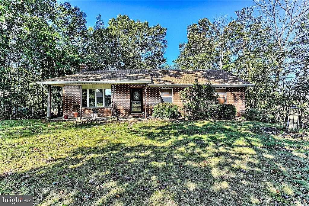 501 Mengus Mill Rd Littlestown Pa 17340 Zillow zillow