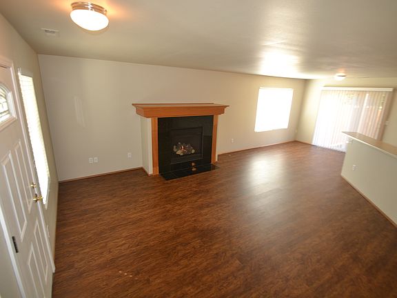 2nd image of 32804 42nd Ave S