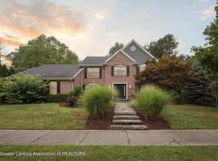 4281 Goldenwood Dr, Okemos, MI 48864