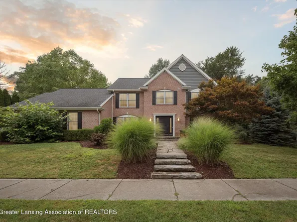 4281 Goldenwood Dr, Okemos, MI 48864