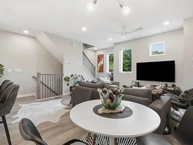 1016 Tipton St — Photo 14