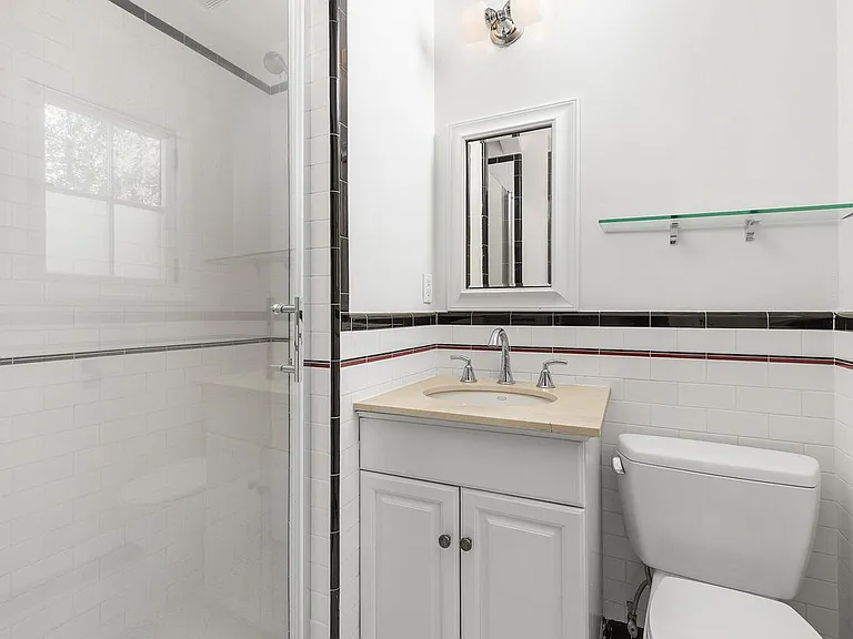 720 N Harper Ave — Photo 12