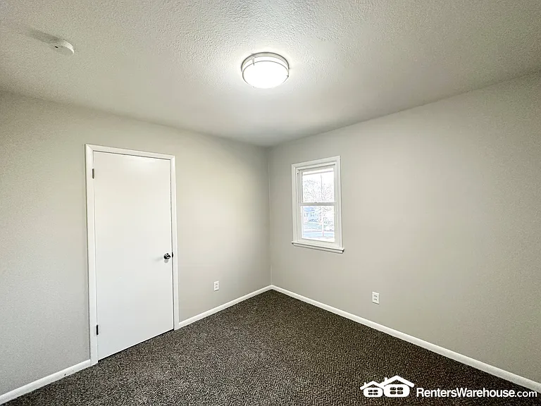 3315 SE 4th St — Photo 9