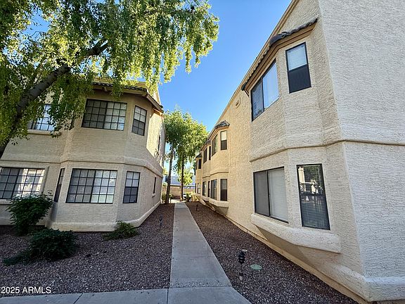 4th image of 925 S LONGMORE -- #109