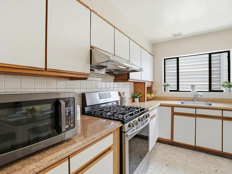 8 Pretor Way — Photo 4