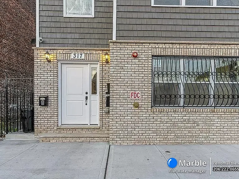 317 14th Ave #3 — Photo 2