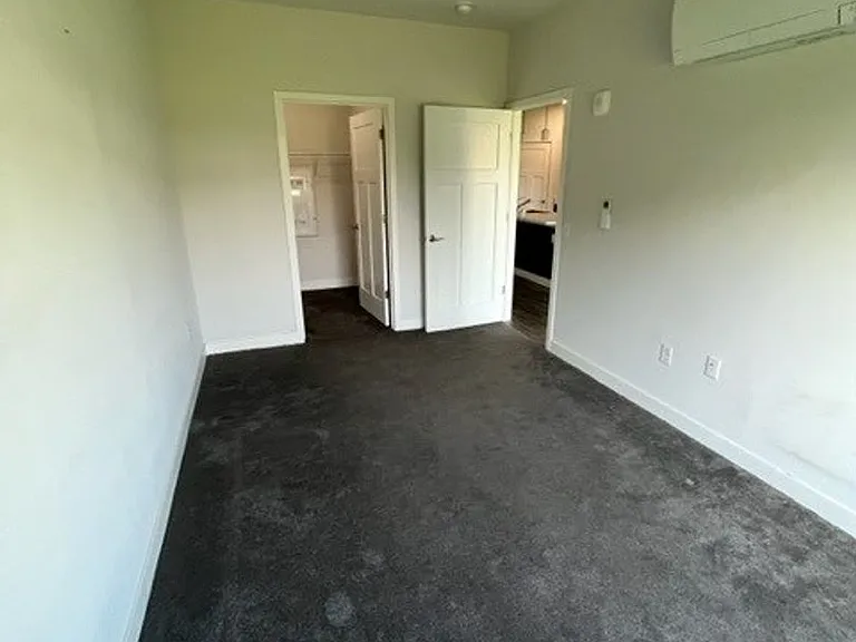 Cottage Grove Commons: Limestone — Photo 39
