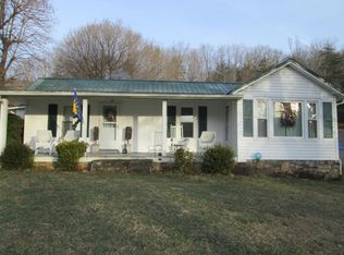 3915 Craig Valley Dr, New Castle, VA 24127