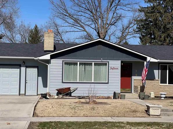 15 E Washington Ave, Homedale, ID 83628