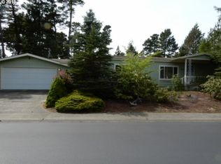 107 Evergreen Ln, Florence, OR 97439