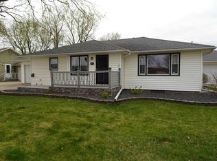 418 Washington Ave, Sheldon, IA 51201