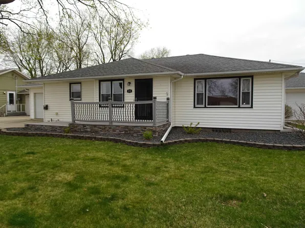 418 Washington Ave, Sheldon, IA 51201