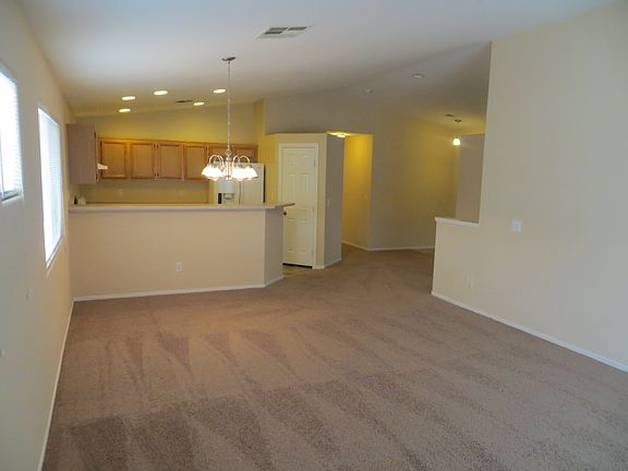 2nd image of 4047 E Tonopah Ave