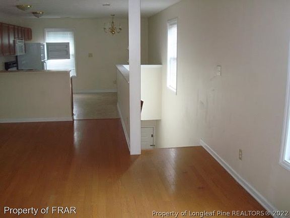 5th image of 307 Hinsdale Ave
