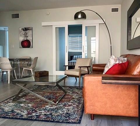 4th image of 1341 15th St #205