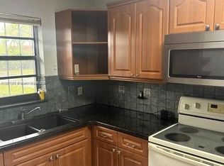 5046 SW 145th Ave, Miami, FL 33175