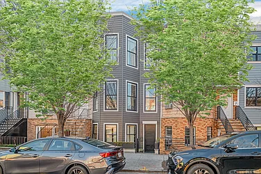 693 Humboldt Street in Greenpoint