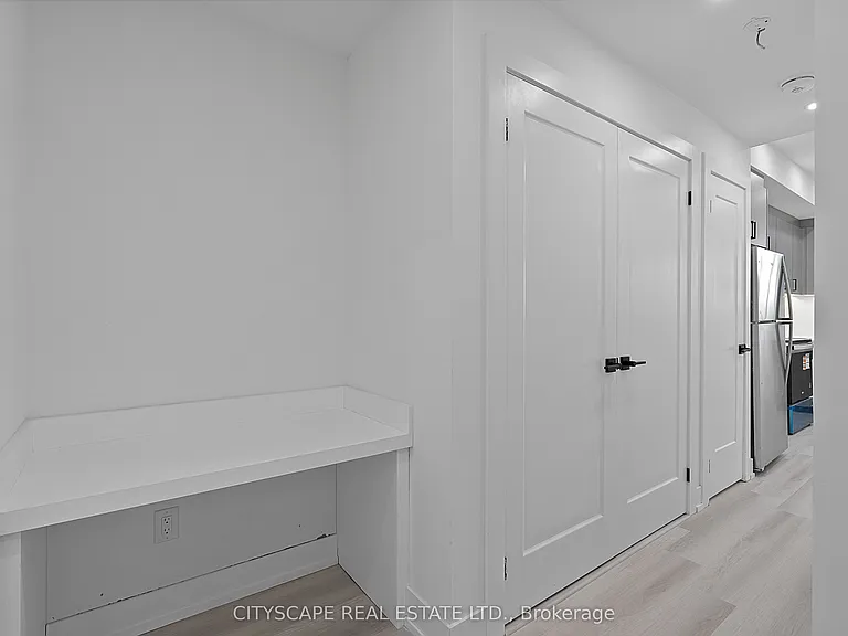587 Oakwood Ave #1 — Photo 20