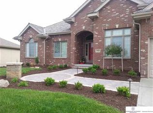 17808 Camelback Ave, Omaha, NE 68136
