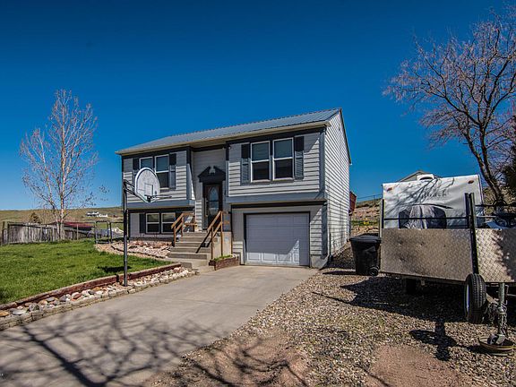 2nd image of 785 Park Ct