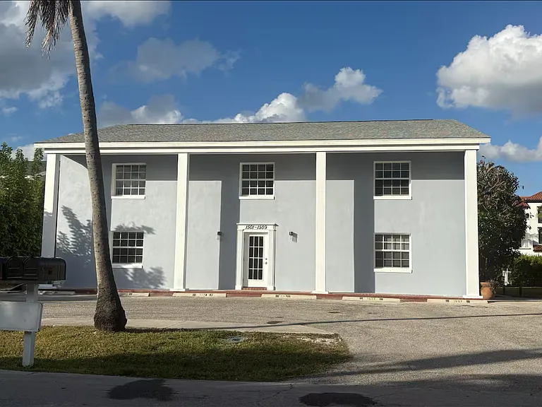 This is the front of the building, which is halfway down Curlew ave on the right hand side. There is a lovely, waterfront park on the corner as you enter into Curlew Ave.