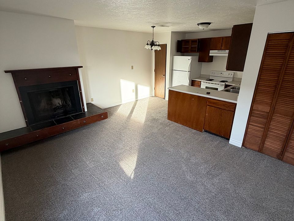 1st image of 3217 11th Ave S Unit 14