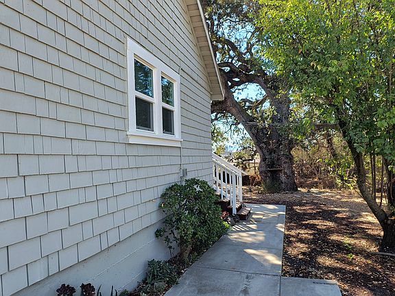 5th image of 11695 Foothill Ave