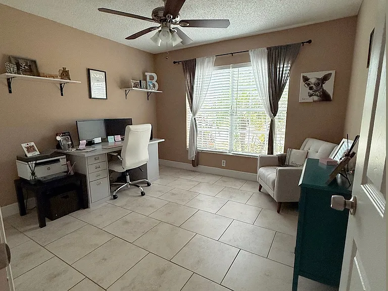 3415 Windy Wood Dr — Photo 7