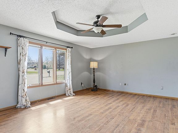 4th image of 1405 Hereford Drive