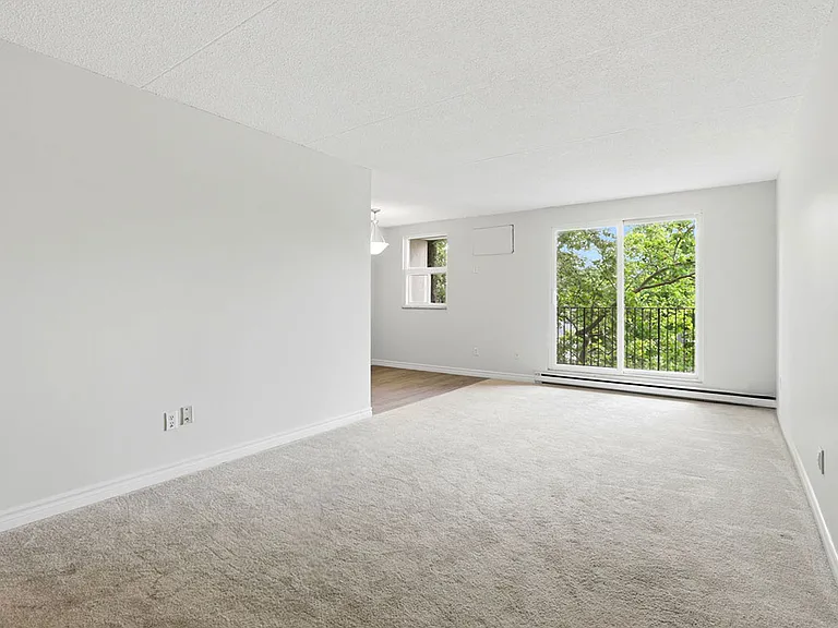 3150 Donnelly St — Photo 12