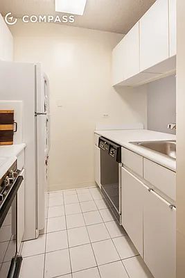 Rented by Compass | media 12