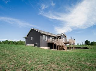 N15452 Castle Oaks Dr, Thorp, WI 54771