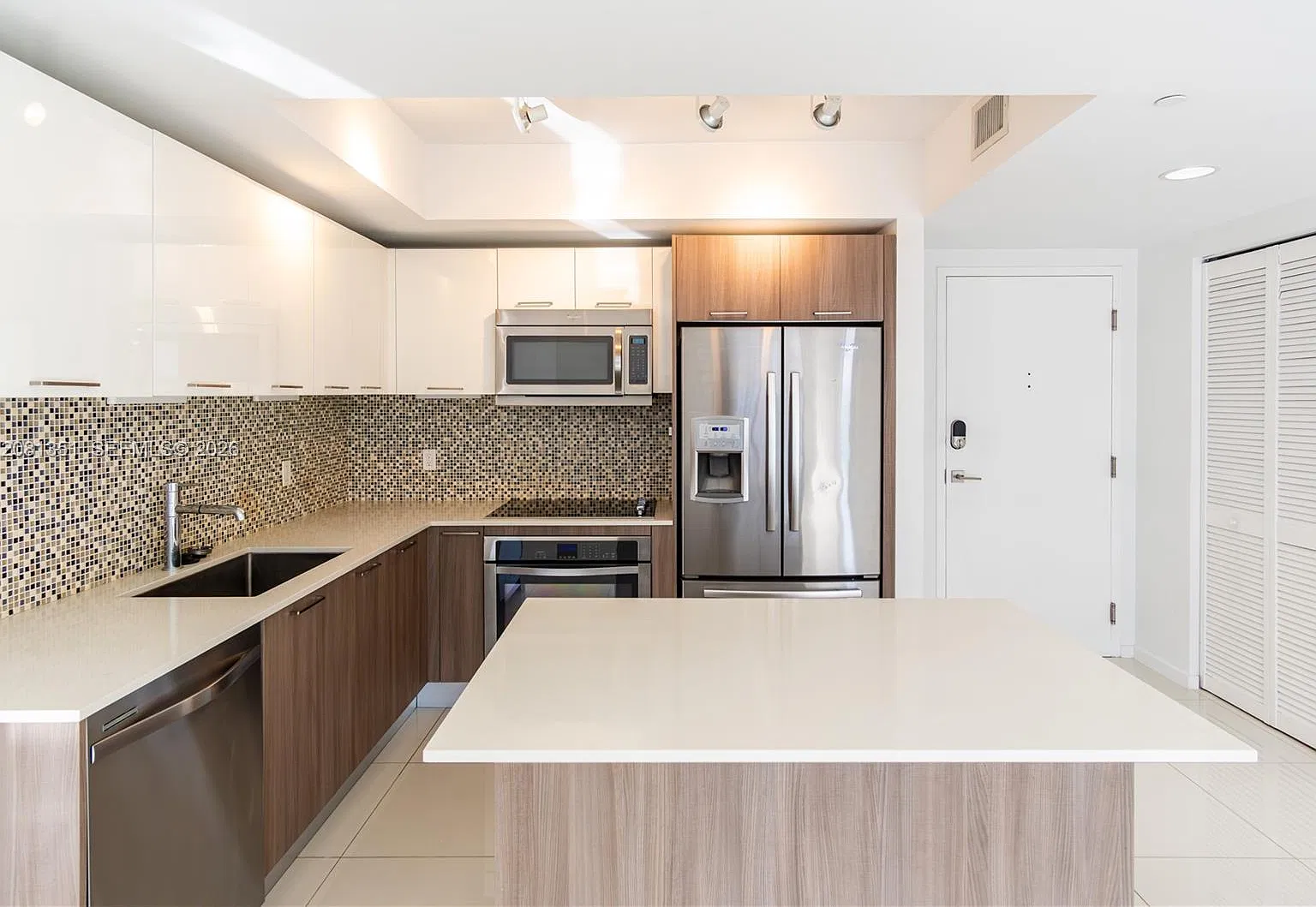 5252 Paseo Condo — Photo 4
