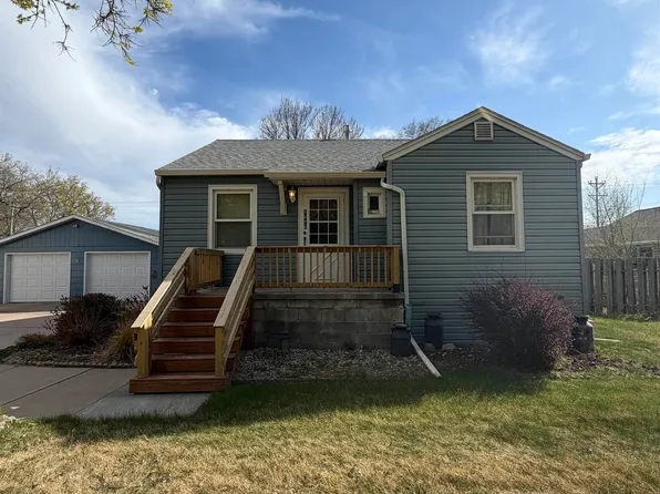 1610 W 5th St, North Platte, NE 69101