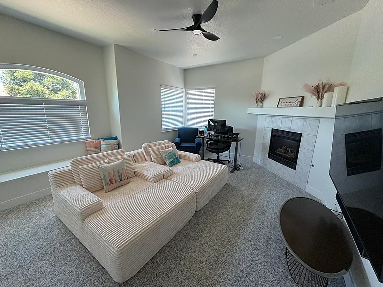 713 Sands Way — Photo 3