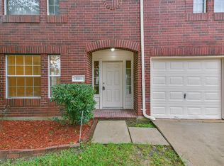 5111 Chase Wind Ct, Bacliff, TX 77518