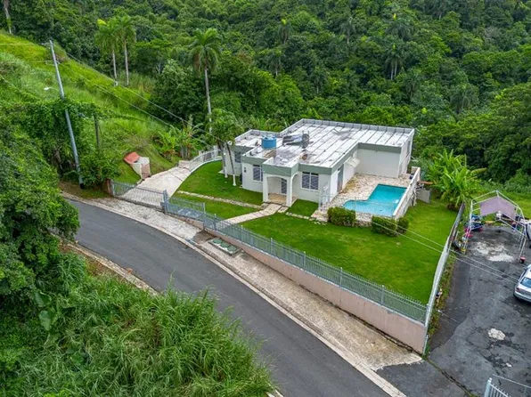 Road 830, Bayamon, PR 00956
