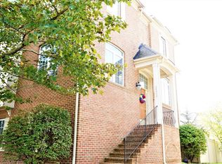 24923 Pinebrook Rd, Chantilly, VA 20152