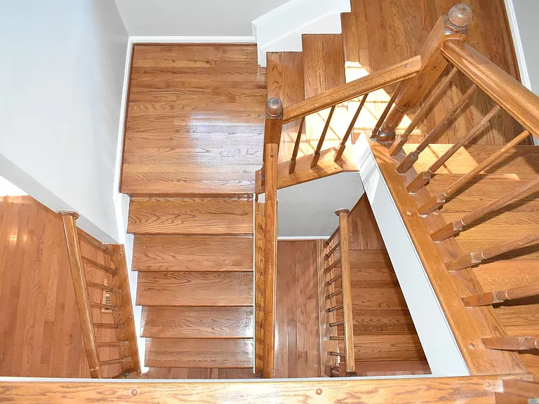 711 Galway Ln — Photo 21