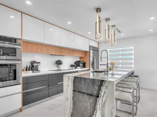 14381 SW 160th Ter, Miami, FL 33177