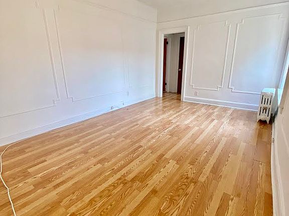 4th image of 28-44 35th St #4D