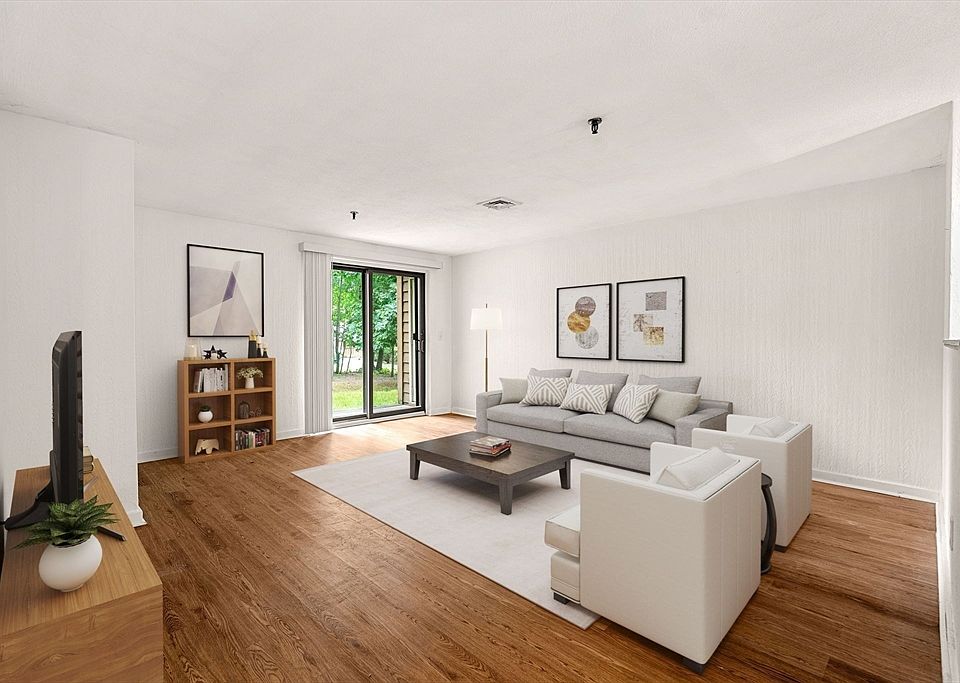 1st image of 132 W Meadow Rd APT 9